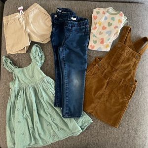 4T toddler girl’s clothing bundle. Cat&Jack, Old Navy, Osh Kosh, Carters.